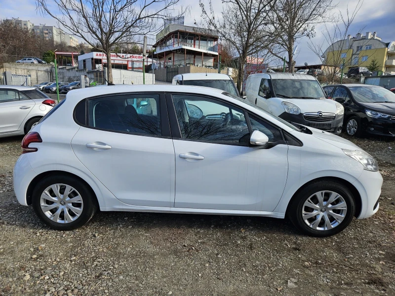 Peugeot 208 1.6hdi euro6, снимка 3 - Автомобили и джипове - 49004478