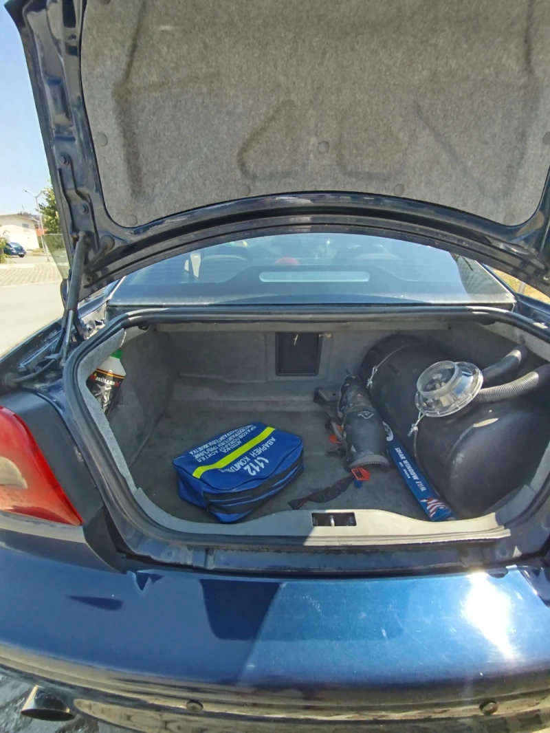 Volvo C70 2.0T, снимка 12 - Автомобили и джипове - 52660626