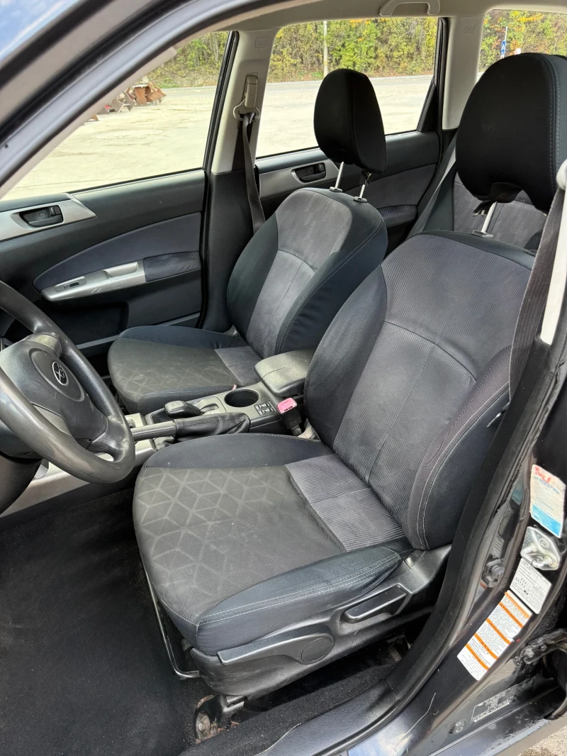 Subaru Forester 2.0i AWD, снимка 8 - Автомобили и джипове - 52394781