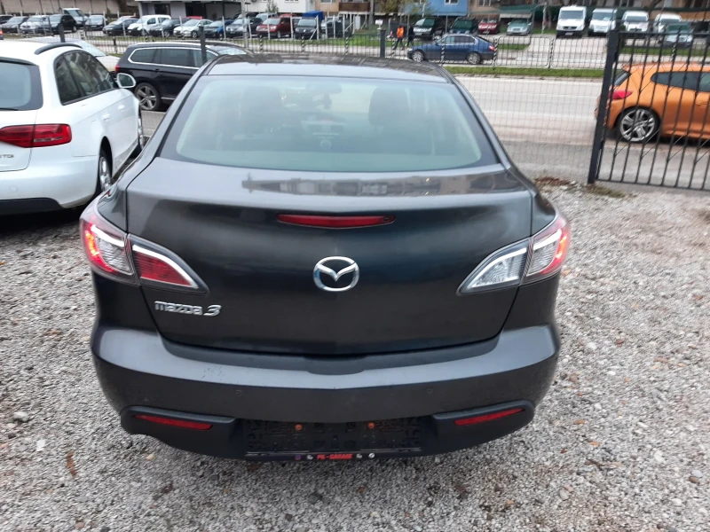 Mazda 3 1.6i, снимка 6 - Автомобили и джипове - 52504525