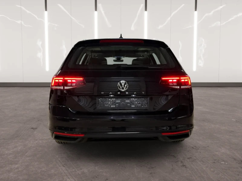 VW Passat 2.0TDI/Distronic/Camera/Massage/Panorama, снимка 5 - Автомобили и джипове - 52645616