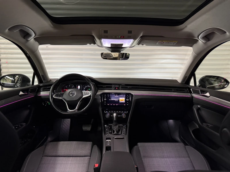 VW Passat 2.0TDI/Distronic/Camera/Massage/Panorama, снимка 17 - Автомобили и джипове - 52645616