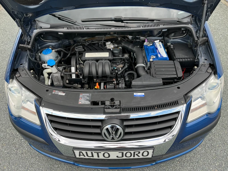 VW Touran 1.6i-Газов Инжекцион, снимка 17 - Автомобили и джипове - 52845546