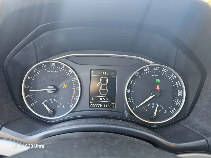 Skoda Octavia 1.6Tdi/DSG, снимка 8 - Автомобили и джипове - 53048204