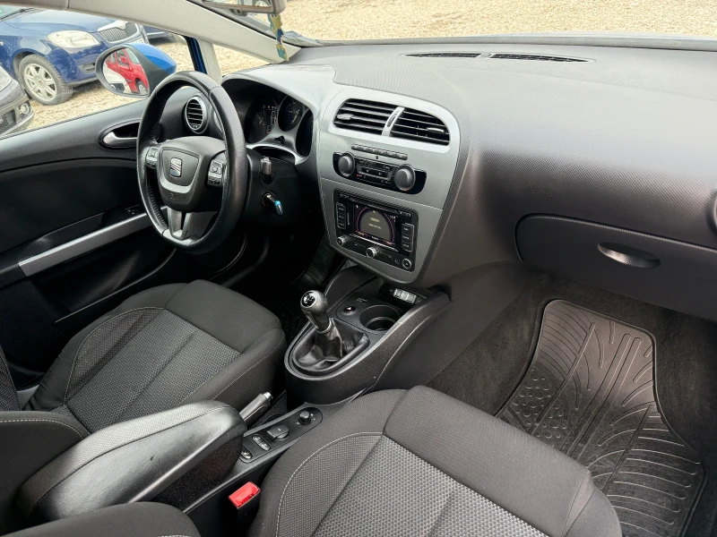 Seat Leon, снимка 10 - Автомобили и джипове - 53177204