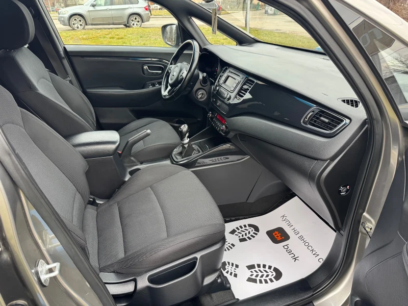 Kia Carens 1.7CRDi, снимка 10 - Автомобили и джипове - 53388985