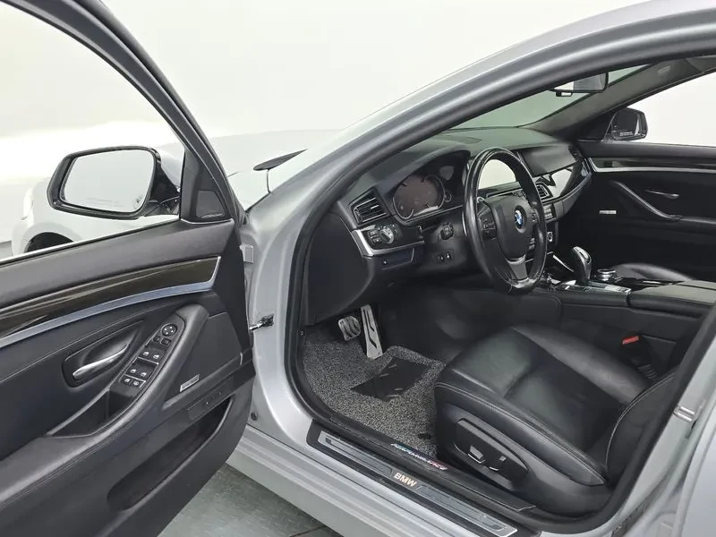 BMW 520  - изображение 10