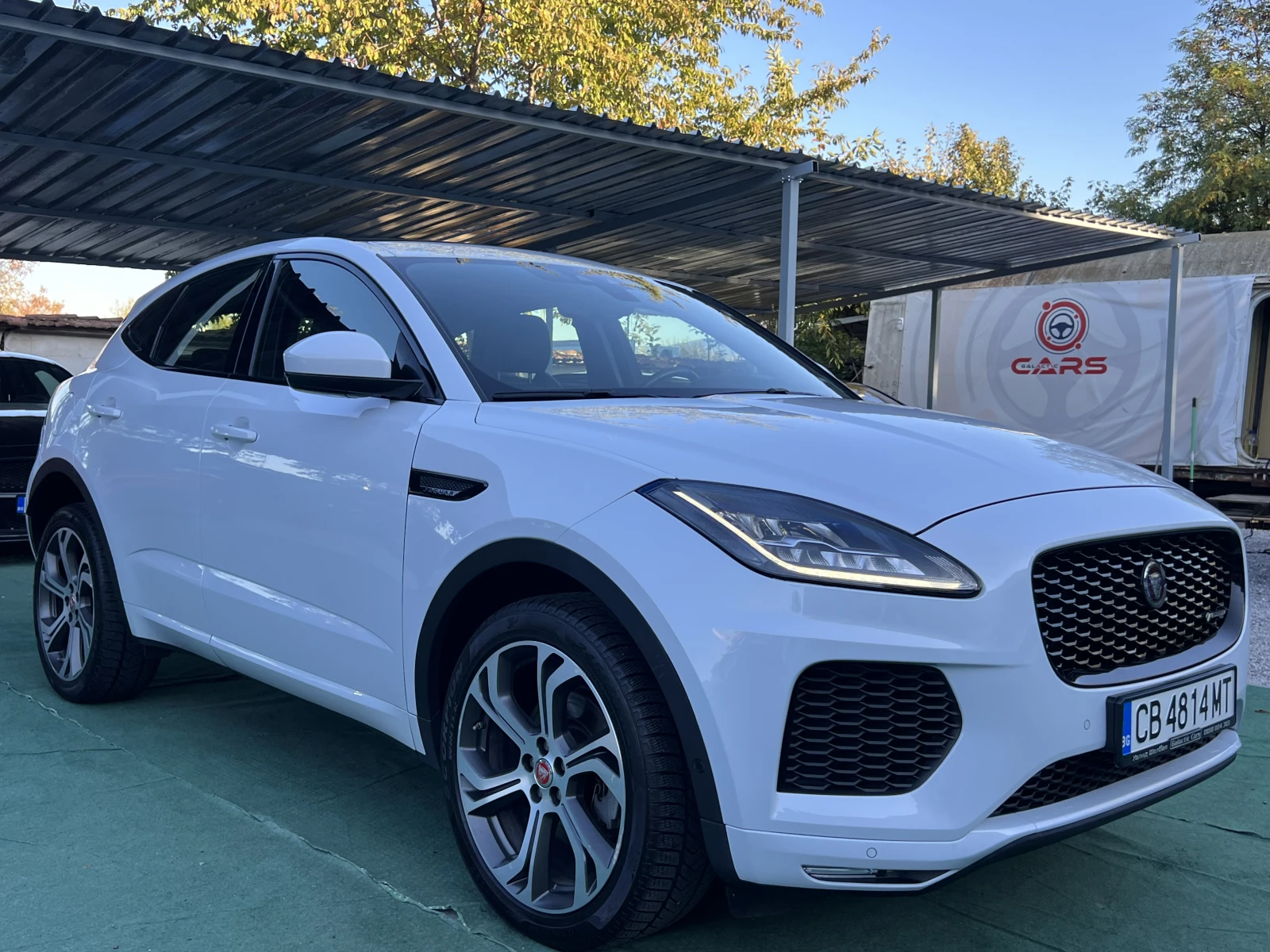 Jaguar E-pace R-DYNAMIC - изображение 3