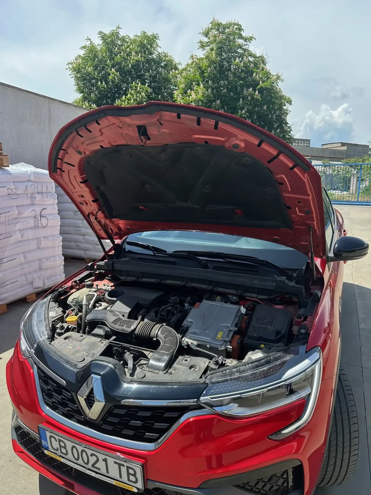 Renault Arkana E-TECH R.S.Line - изображение 8