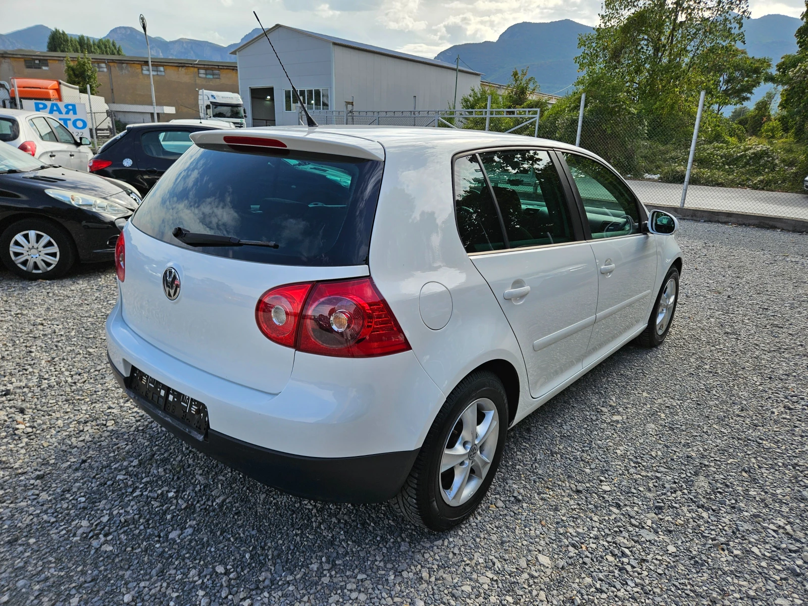 VW Golf 1.4 бензин 80кс - изображение 3