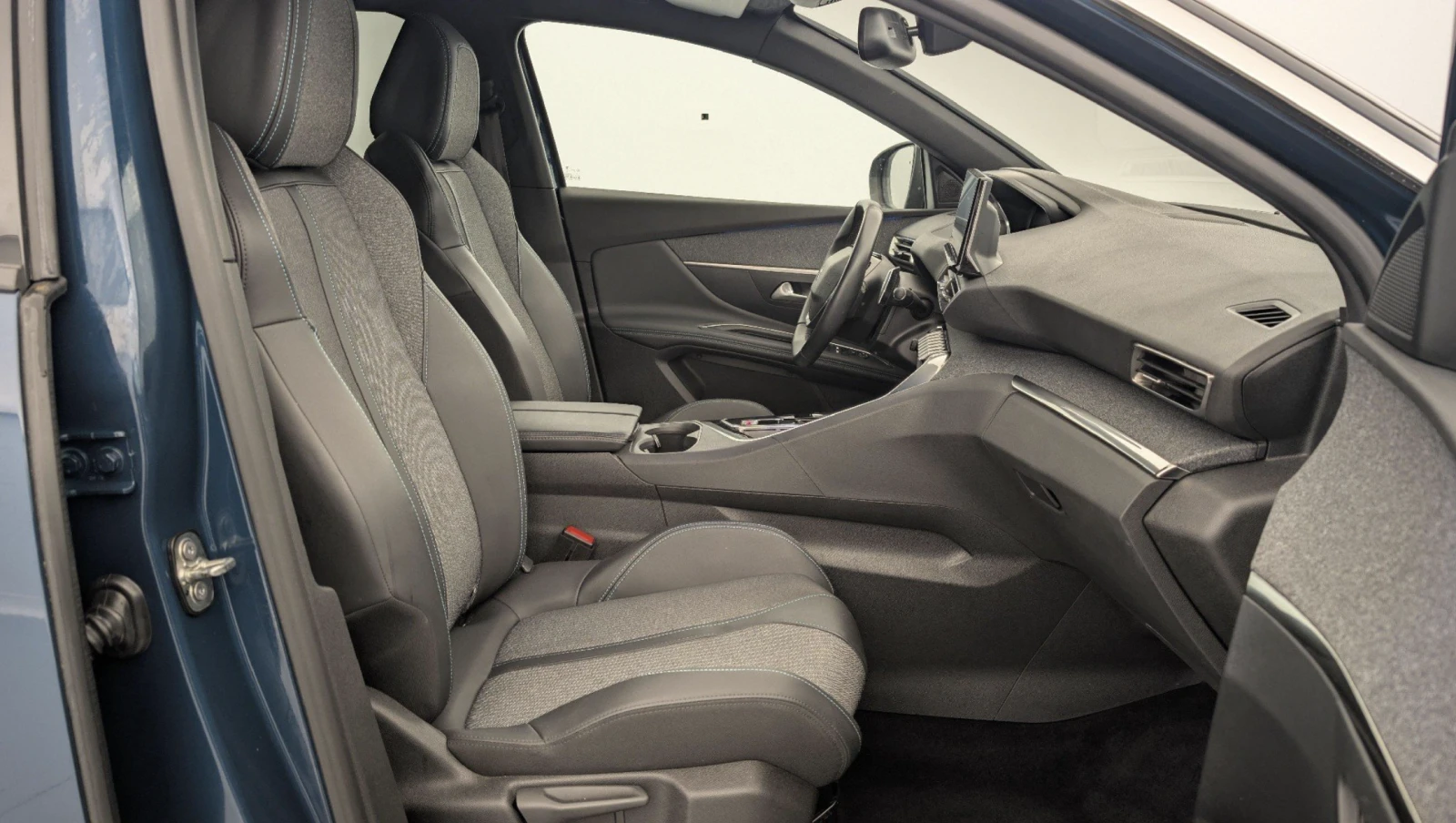 Peugeot 3008 Allure Pack | Automatic | 27, 693 km | Mobile.bg   12