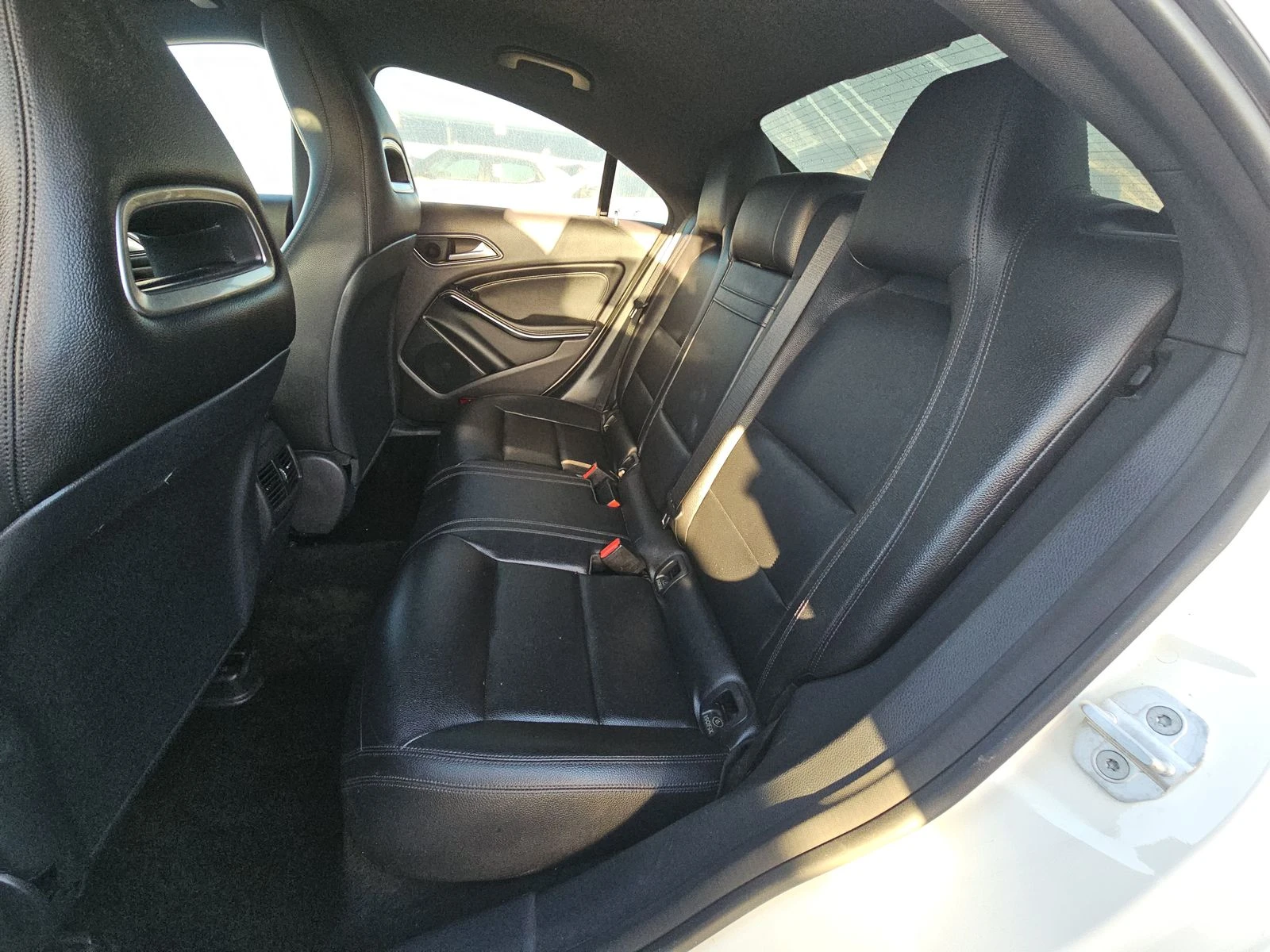 Mercedes-Benz CLA 250 AMG PACK* HARMAN* BI-XENON* KEYLESS* DIAMAND GRILL | Mobile.bg   14