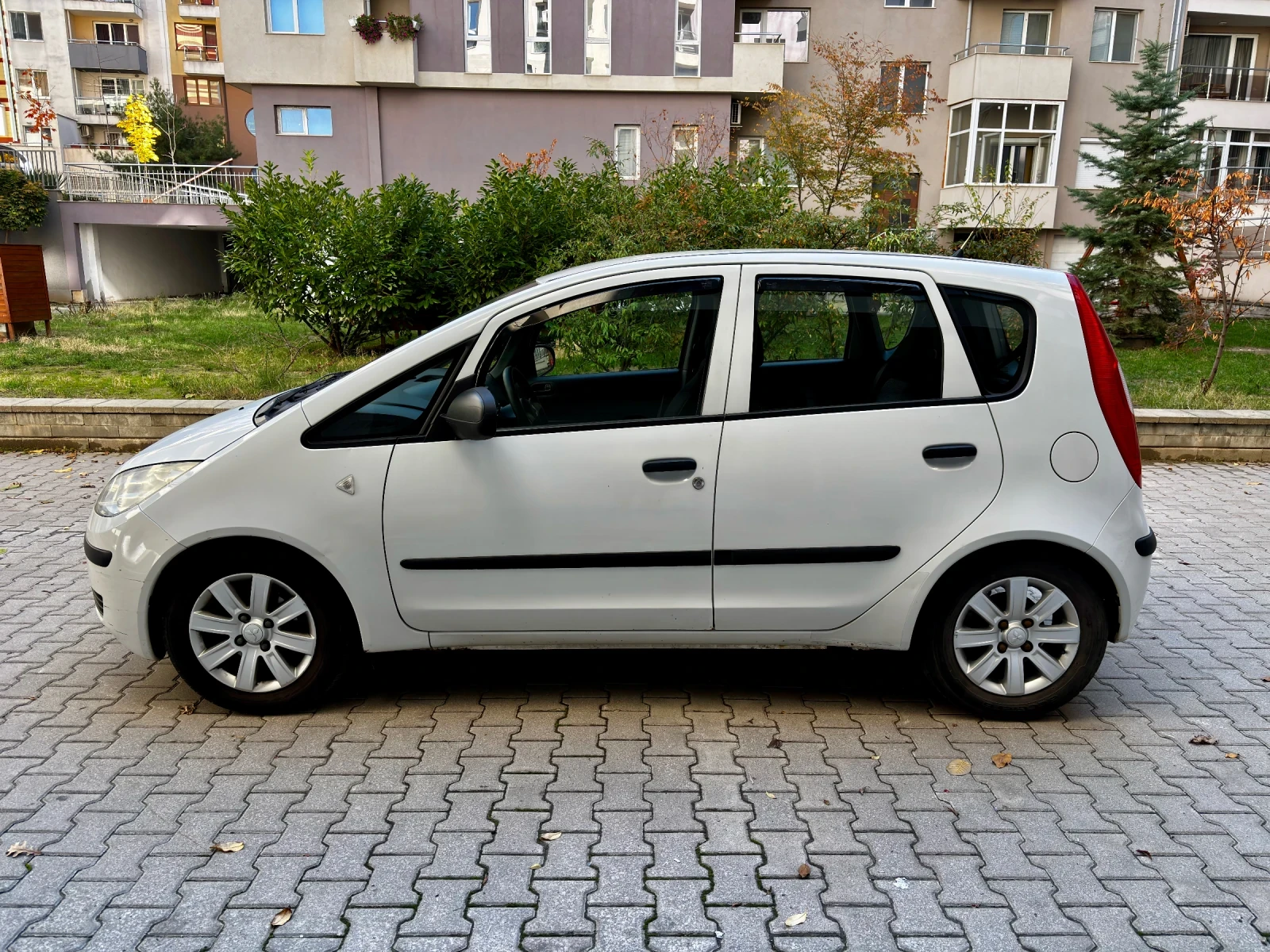 Mitsubishi Colt  - изображение 4