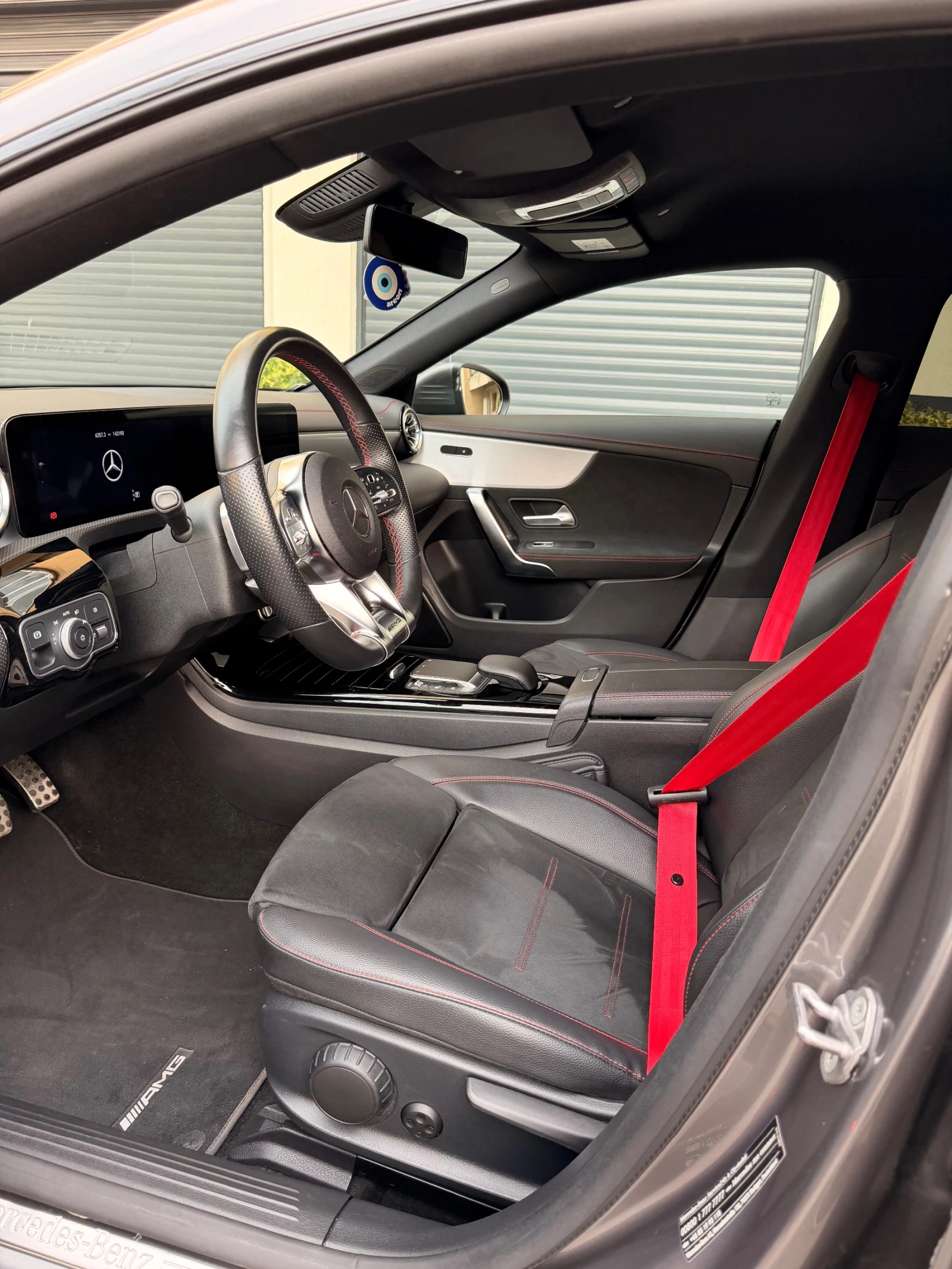 Mercedes-Benz CLA 200 AMG line  - изображение 8