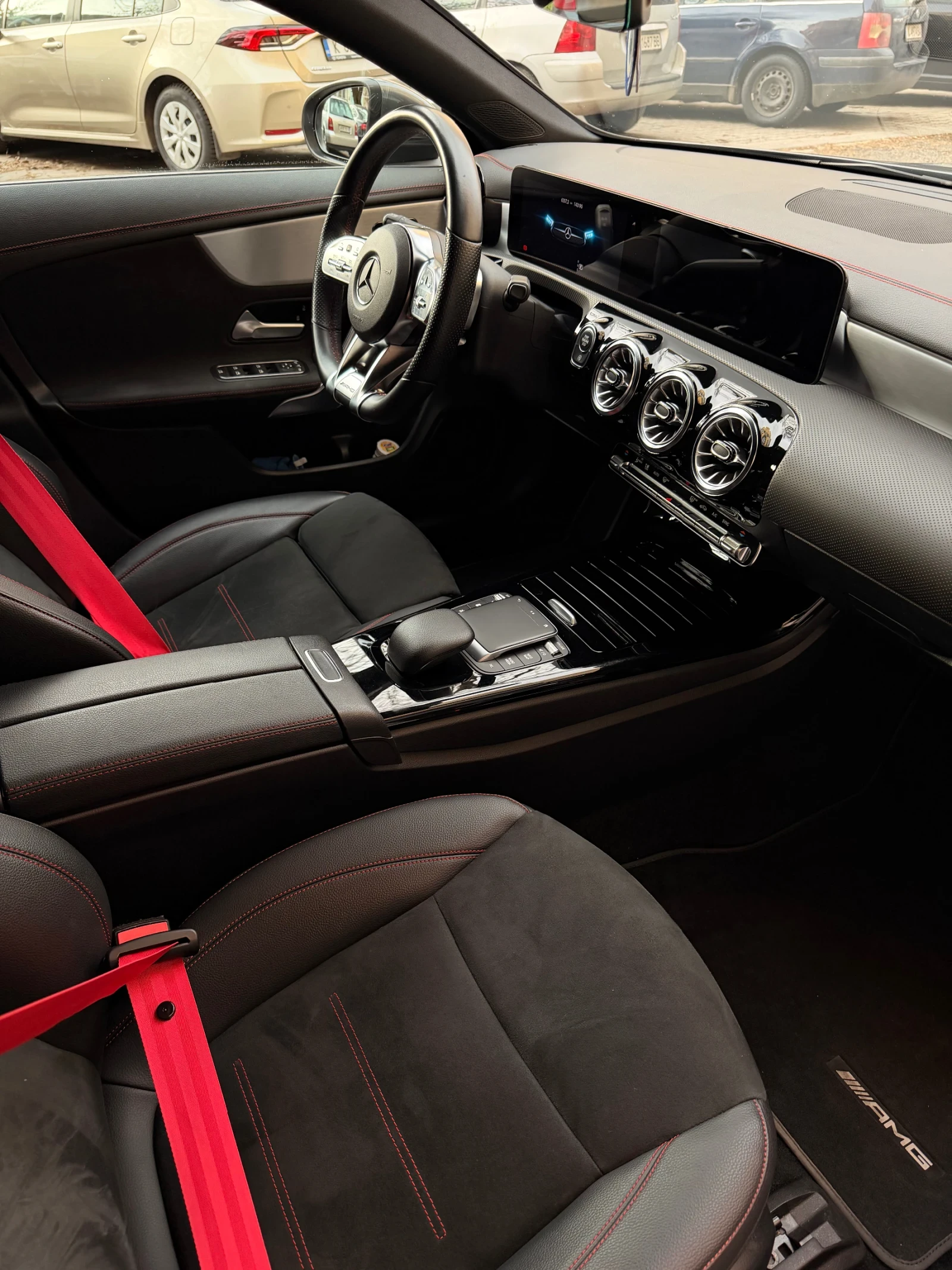 Mercedes-Benz CLA 200 AMG line  - изображение 9