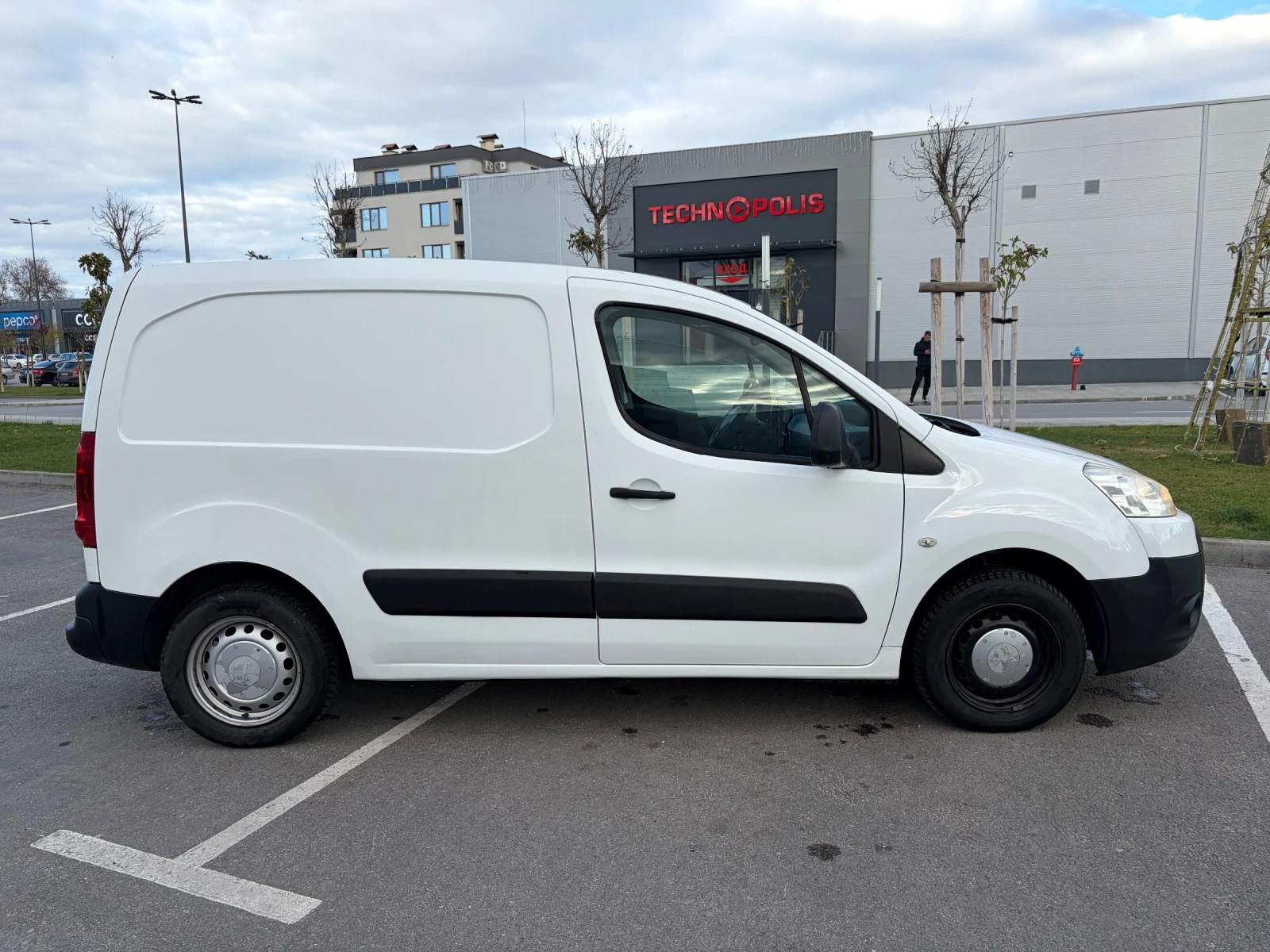 Peugeot Partner 1.6HDI | Mobile.bg   6