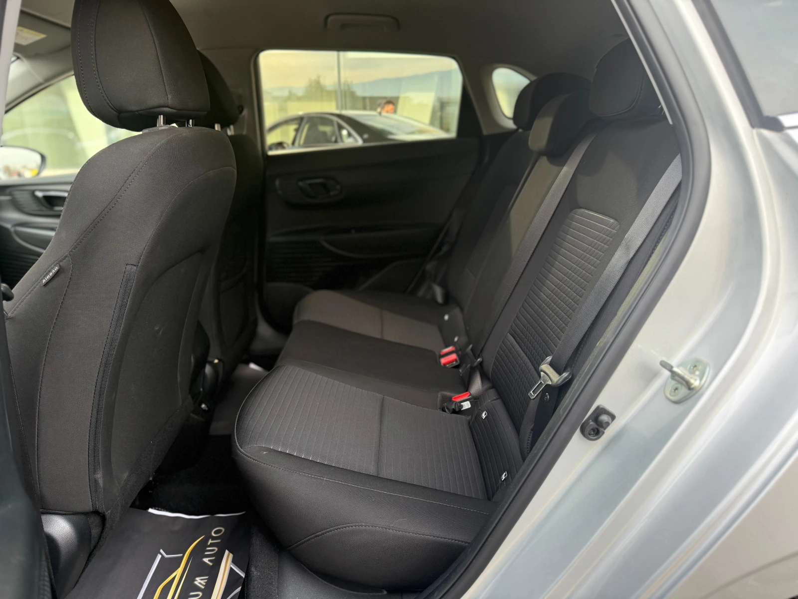 Hyundai I20 6 МЕСЕЦА ГАРАНЦИЯ/1.0i 100к.с. Автоматик/FULL - изображение 8