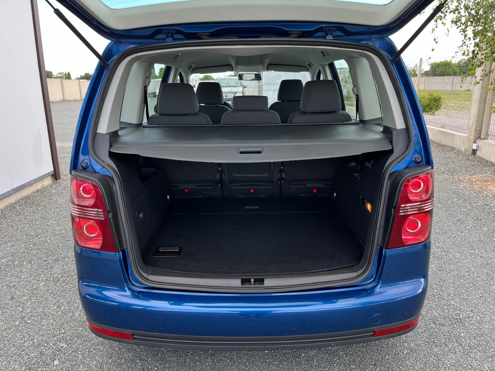 VW Touran 1.6i-����� ��������� | Mobile.bg � ����������� 16