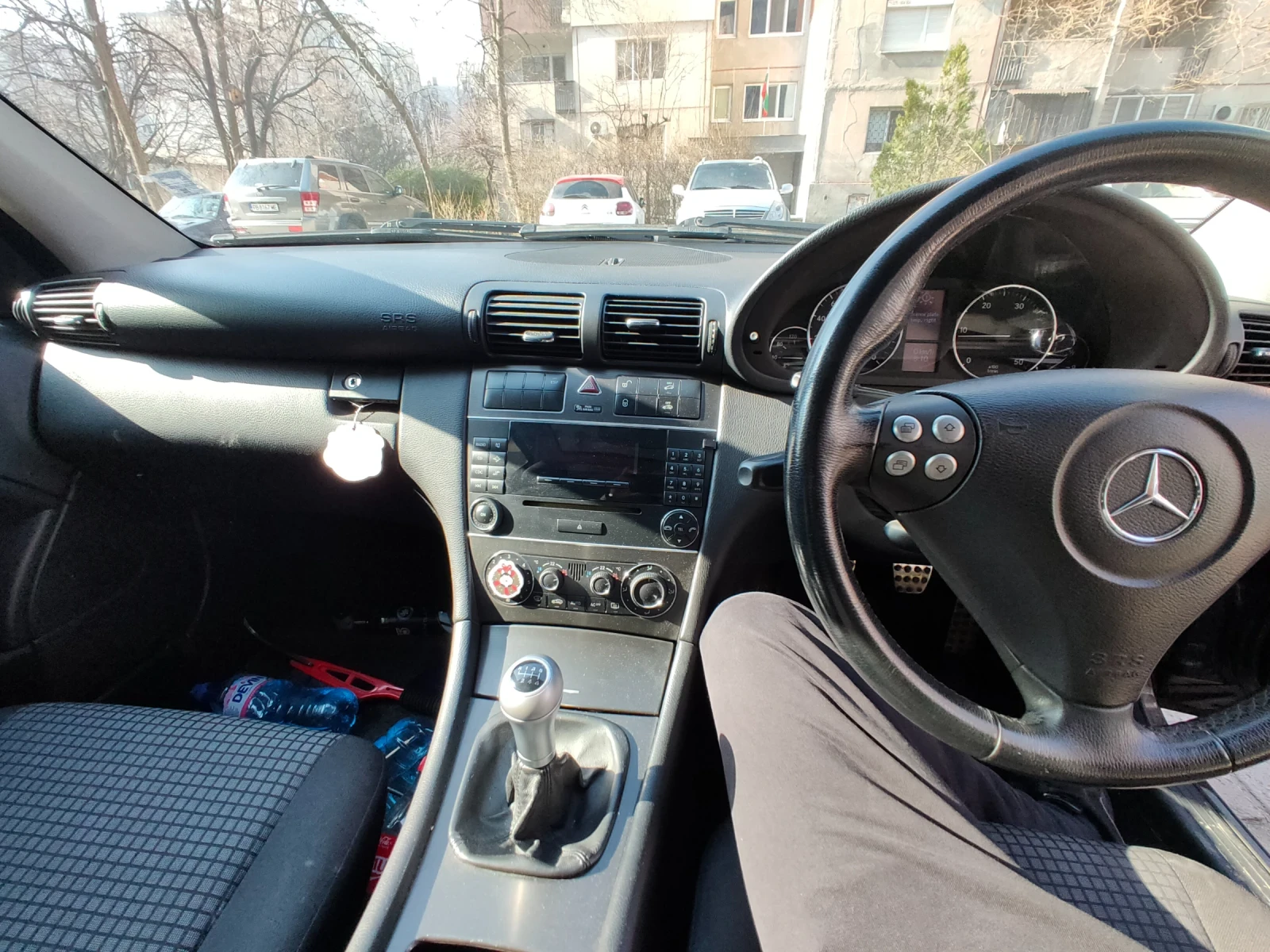 Mercedes-Benz C 200, снимка 7 - Автомобили и джипове - 53705594