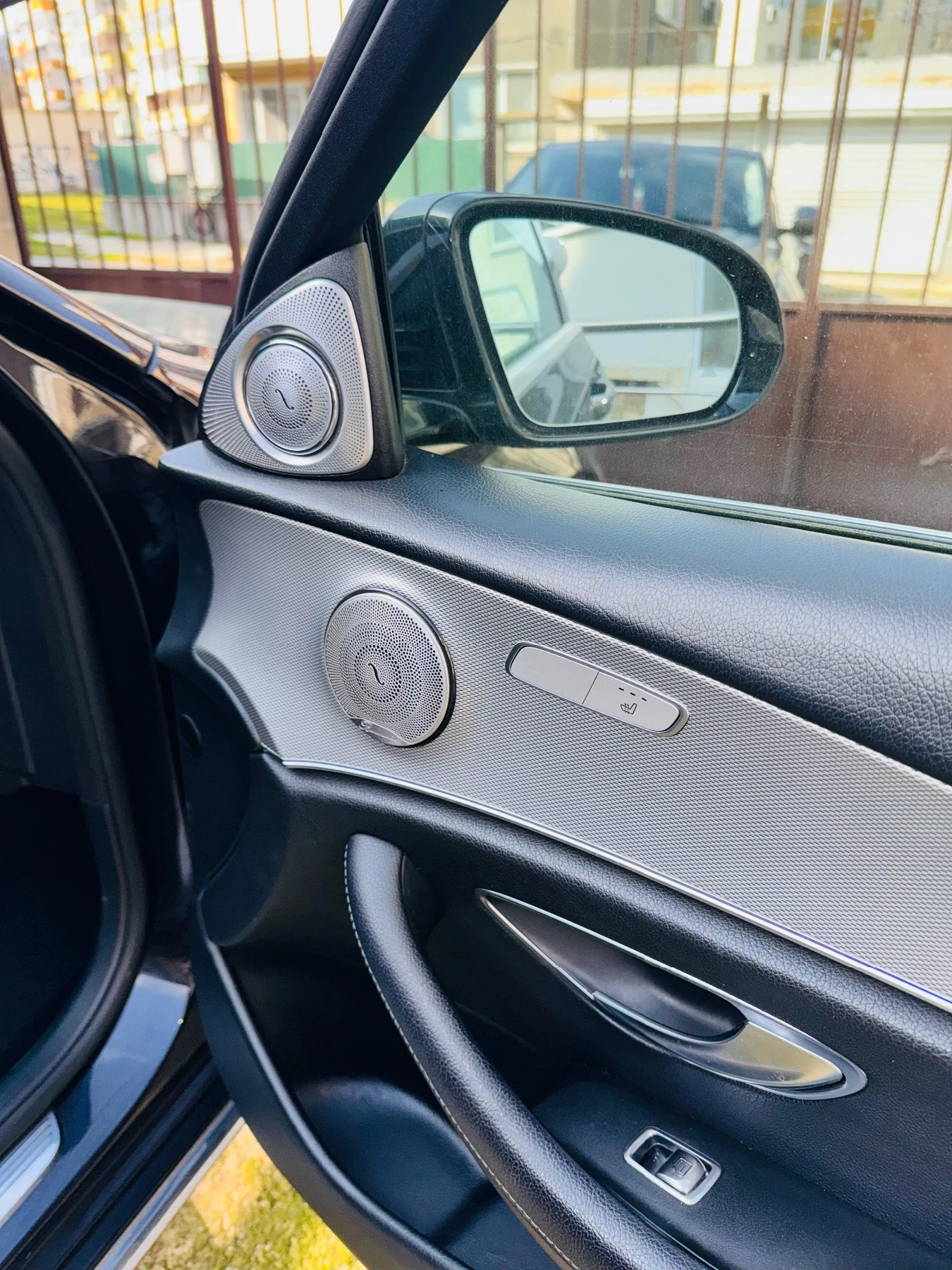 Mercedes-Benz E 220, снимка 7 - Автомобили и джипове - 53712048