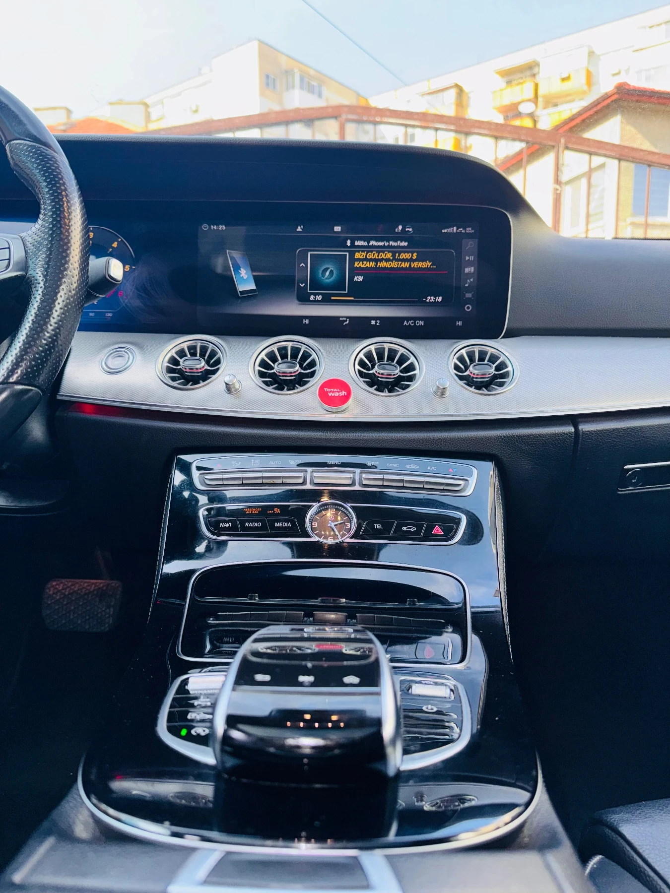 Mercedes-Benz E 220, снимка 10 - Автомобили и джипове - 53712048