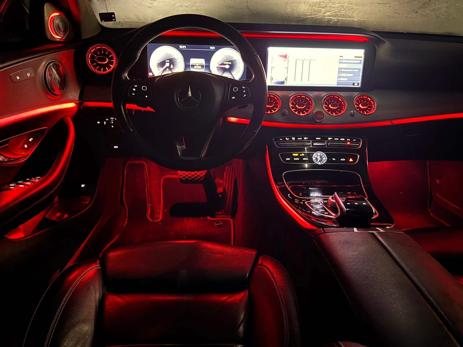 Mercedes-Benz E 220, снимка 13 - Автомобили и джипове - 53712048