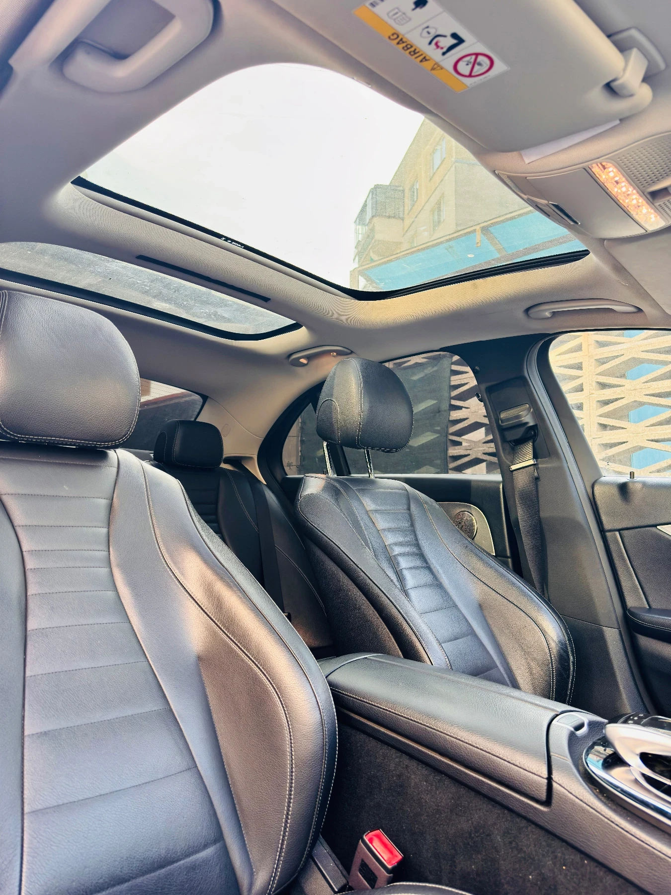 Mercedes-Benz E 220, снимка 4 - Автомобили и джипове - 53712048