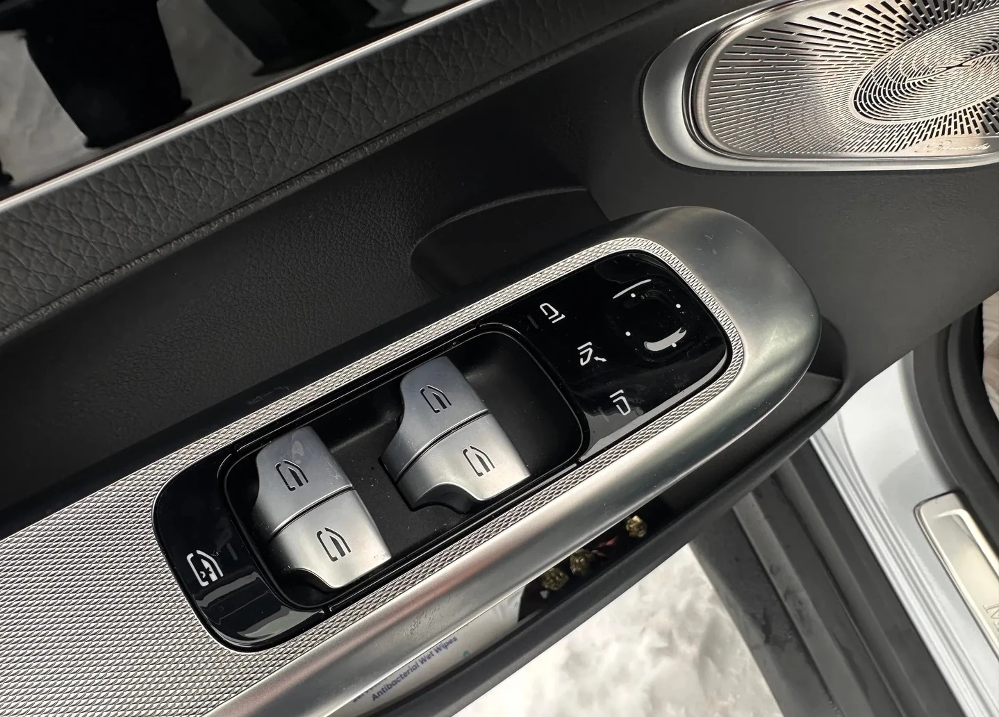 Mercedes-Benz GLC 200 4MATIC Off-Roader AMG-Line, снимка 6 - Автомобили и джипове - 53818113