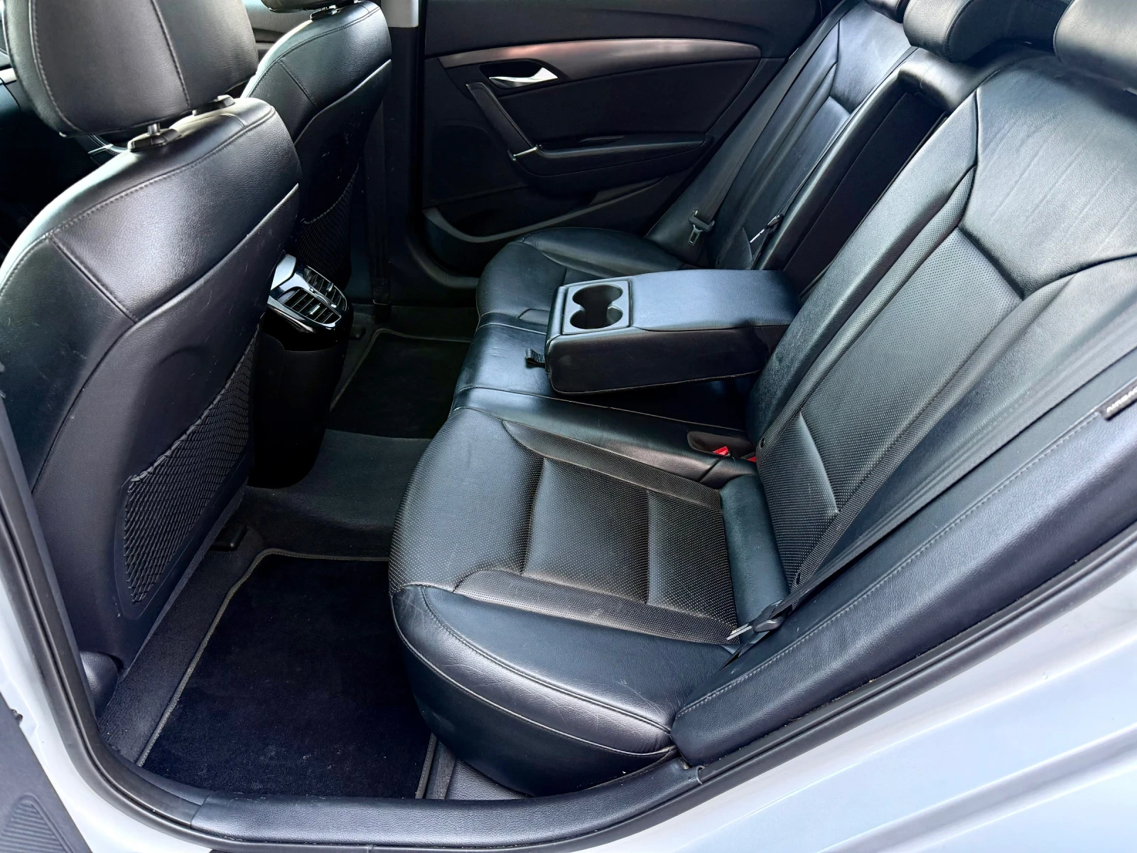 Hyundai I40 1.7CRDI-LUXURY-190�.��-���������-����-�������� | Mobile.bg � ����������� 11