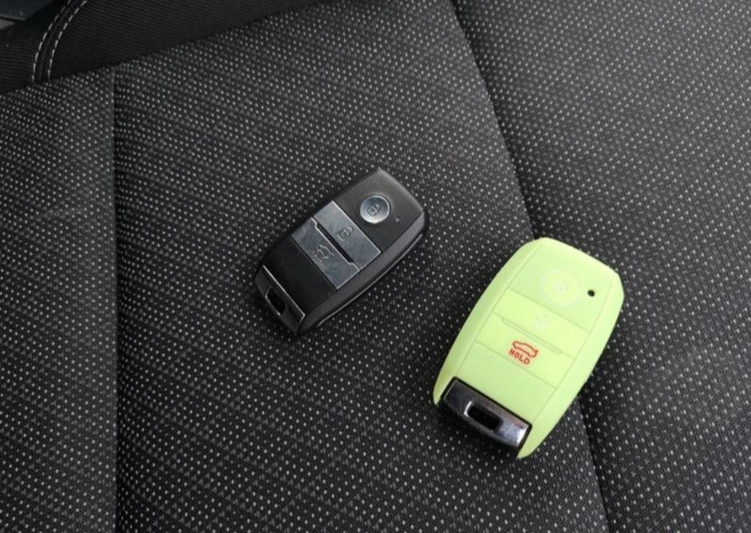 Kia Carens, снимка 14 - Автомобили и джипове - 54057410