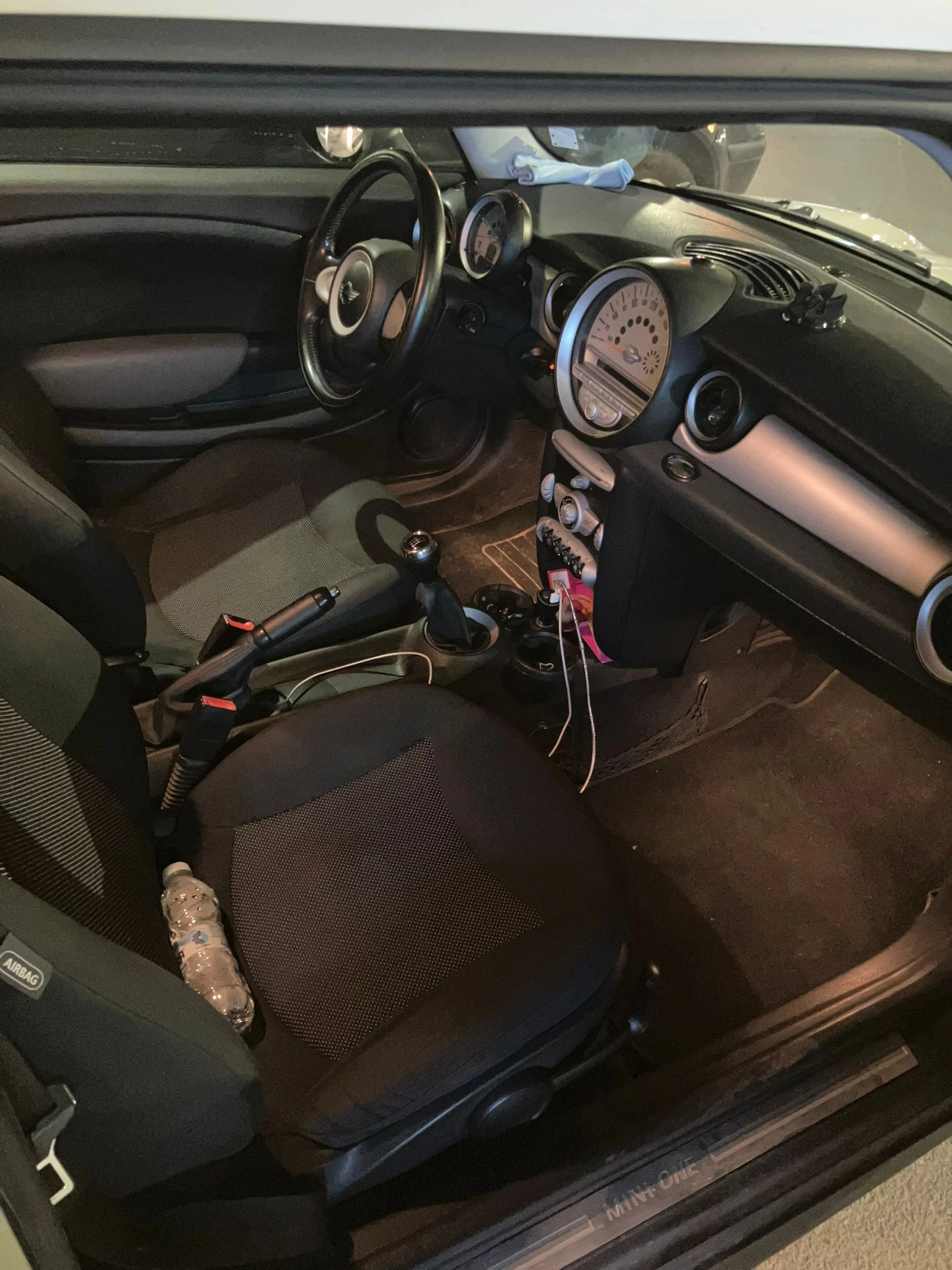 Mini One, снимка 10 - Автомобили и джипове - 54246791