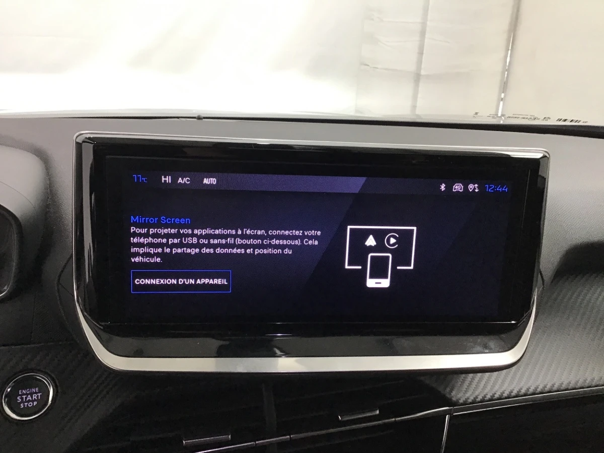 Peugeot 2008 Allure, снимка 10 - Автомобили и джипове - 54283199