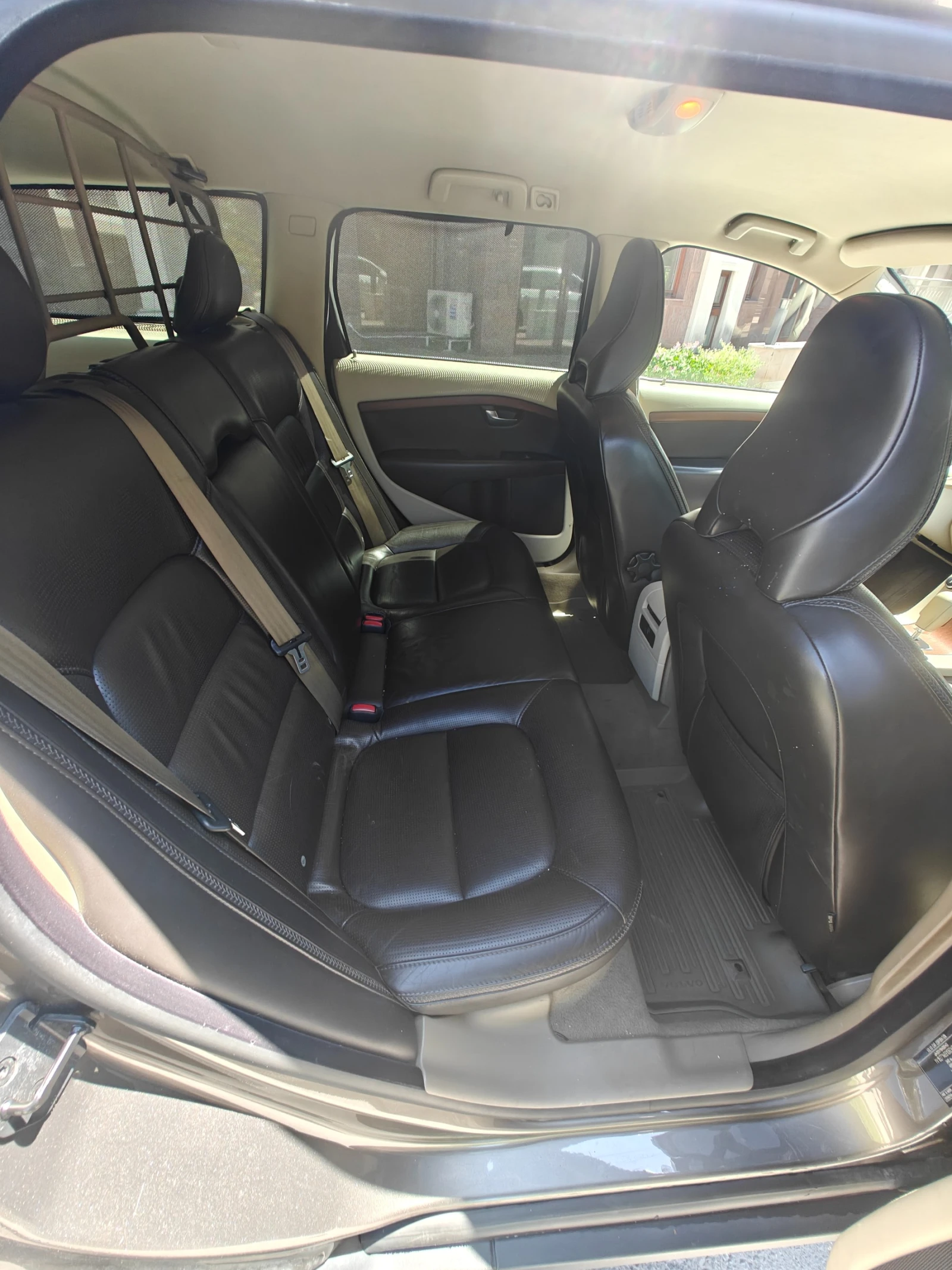 Volvo Xc70, снимка 9 - Автомобили и джипове - 54698060
