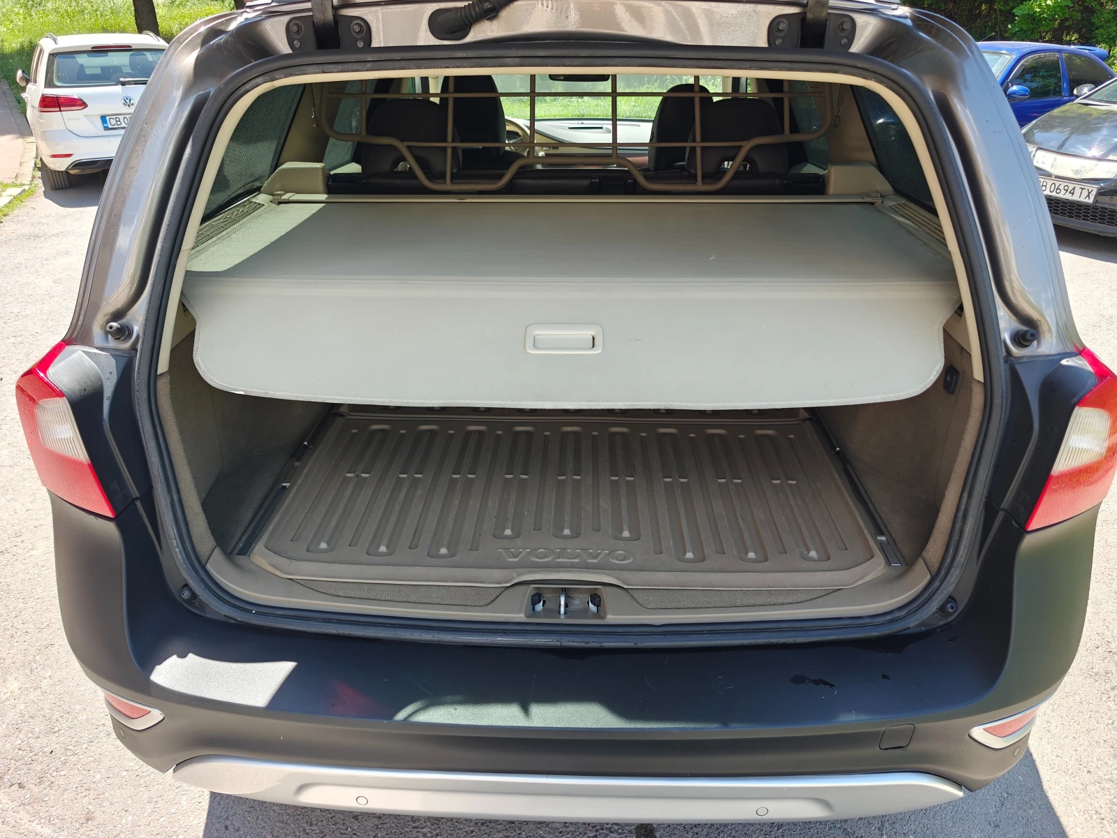 Volvo Xc70, снимка 11 - Автомобили и джипове - 54698060