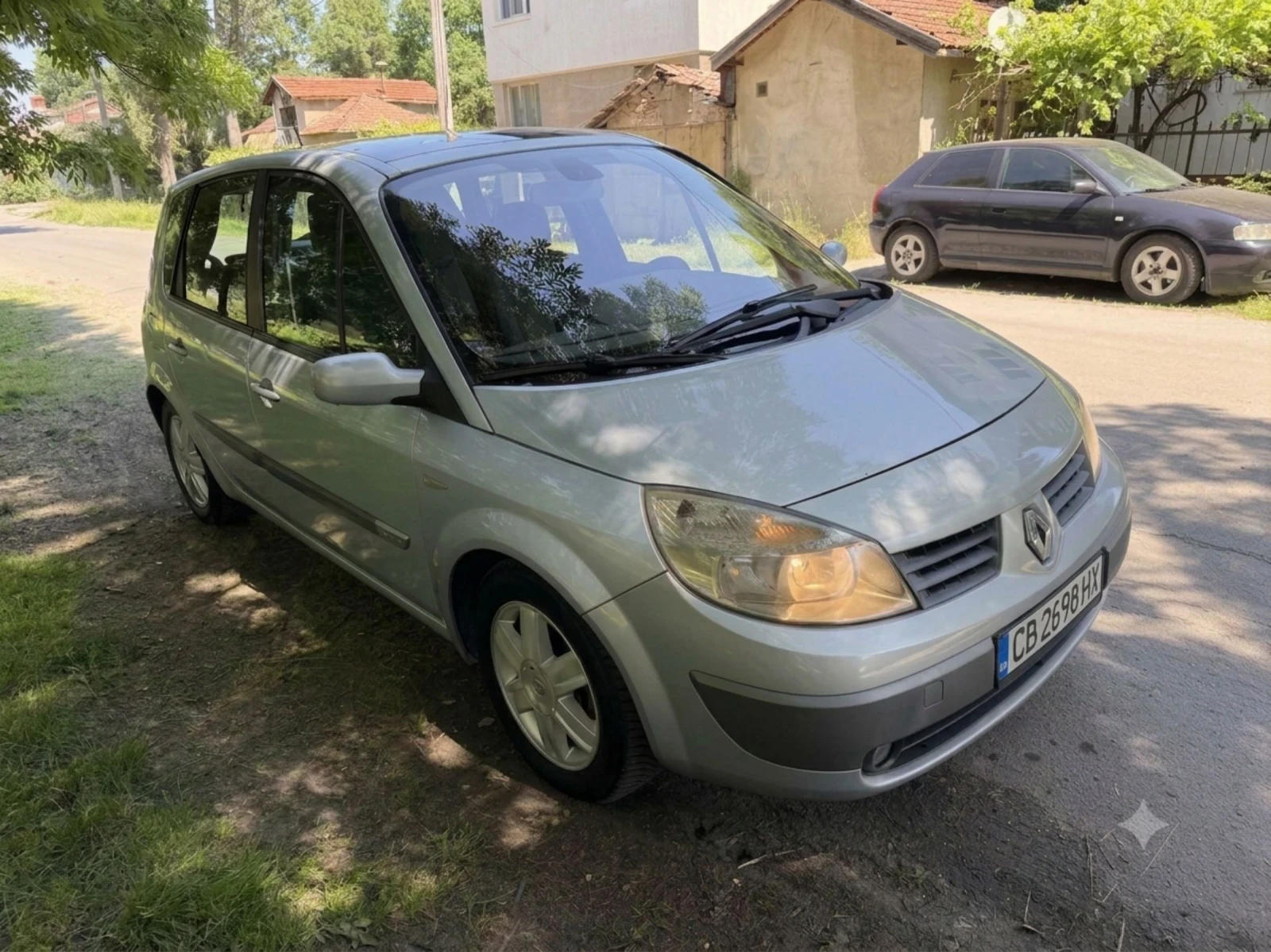 Renault Grand scenic Бензин-Газ!!!, снимка 2 - Автомобили и джипове - 54847347
