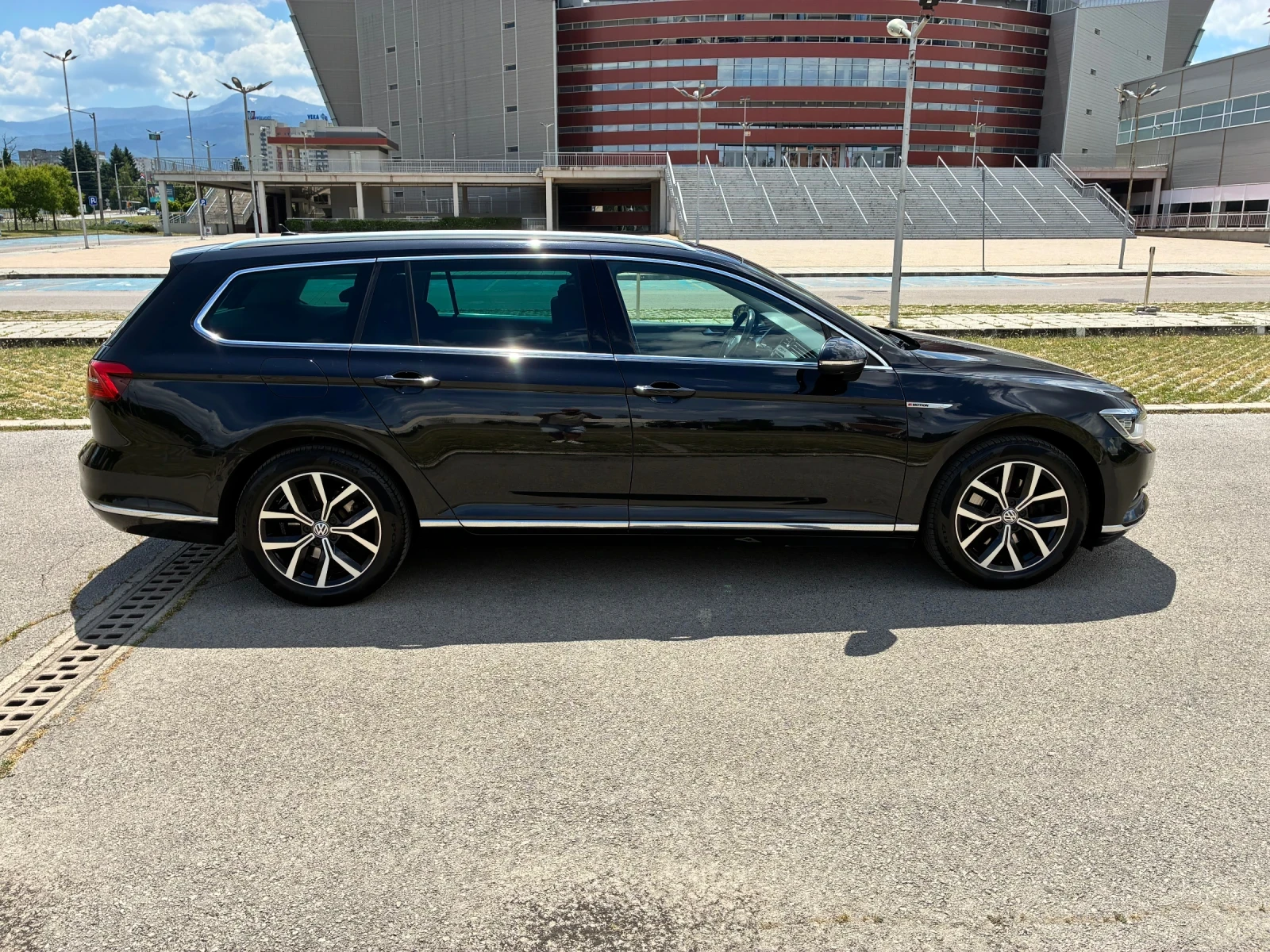VW Passat 4 MOTION BMT TDI SCR, снимка 2 - Автомобили и джипове - 54980138