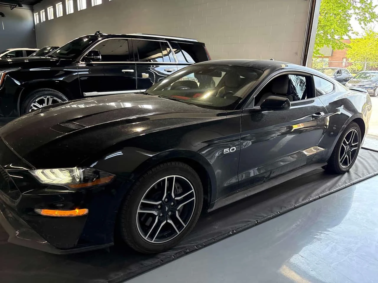 Ford Mustang * GT * АВТОКРЕДИТ БЕЗ ПЪРВОНАЧАЛНА ВНОСКА* , снимка 2 - Автомобили и джипове - 54993571