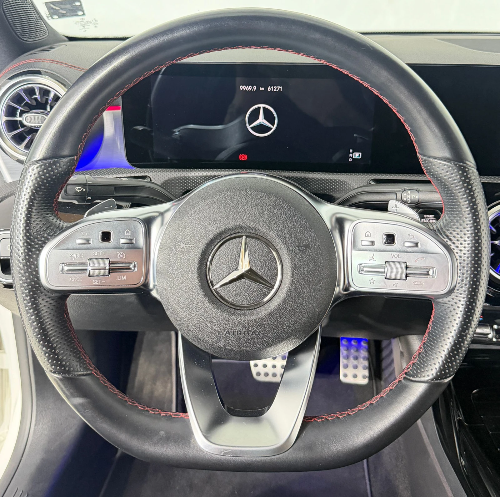 Mercedes-Benz CLA 350 AMG 4Matic* Pano* Camera, снимка 12 - Автомобили и джипове - 55001642