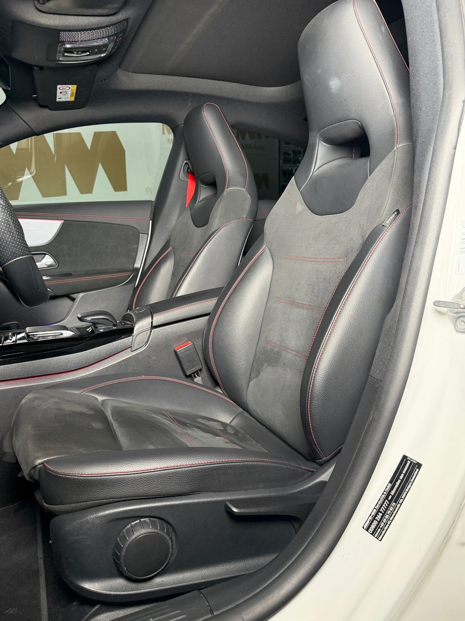 Mercedes-Benz CLA 350 AMG 4Matic* Pano* Camera, снимка 8 - Автомобили и джипове - 55001642