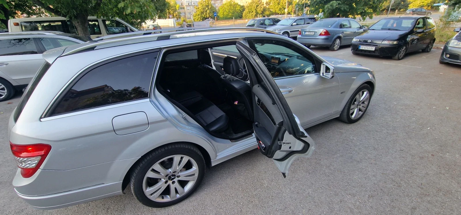 Mercedes-Benz 220 C 220 CDI, снимка 17 - Автомобили и джипове - 55543507