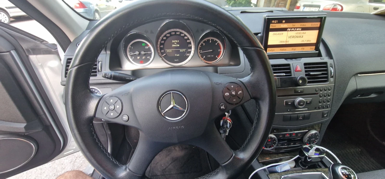 Mercedes-Benz 220 C 220 CDI, снимка 7 - Автомобили и джипове - 55543507