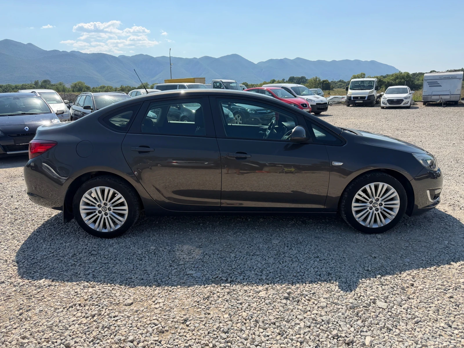 Opel Astra 1.3CDTI-95PS, снимка 4 - Автомобили и джипове - 55569544