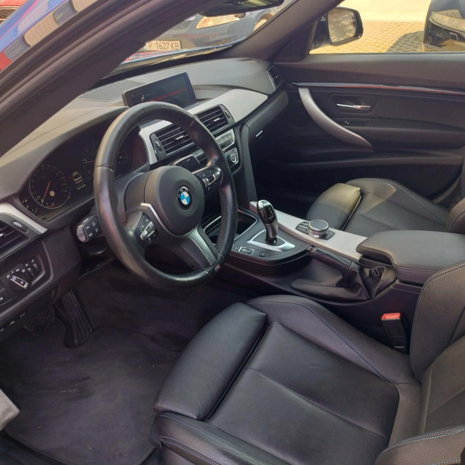 BMW 320 xDrive, снимка 6 - Автомобили и джипове - 55639377