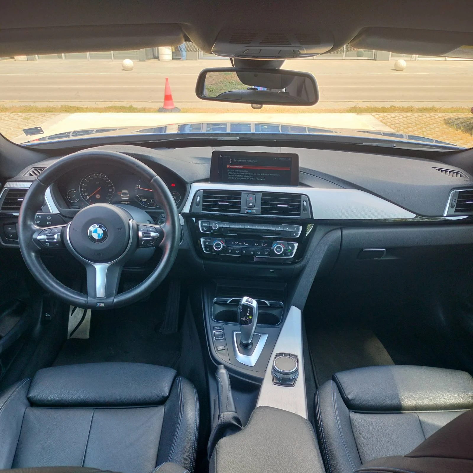 BMW 320 xDrive, снимка 5 - Автомобили и джипове - 55639377