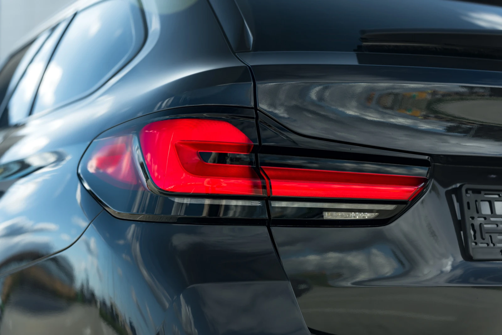 BMW 530E M Paket HYBRID, снимка 5 - Автомобили и джипове - 56213691