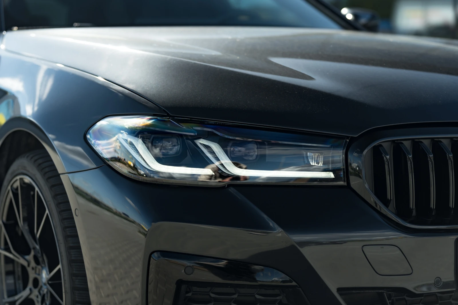 BMW 530E M Paket HYBRID, снимка 6 - Автомобили и джипове - 56213691