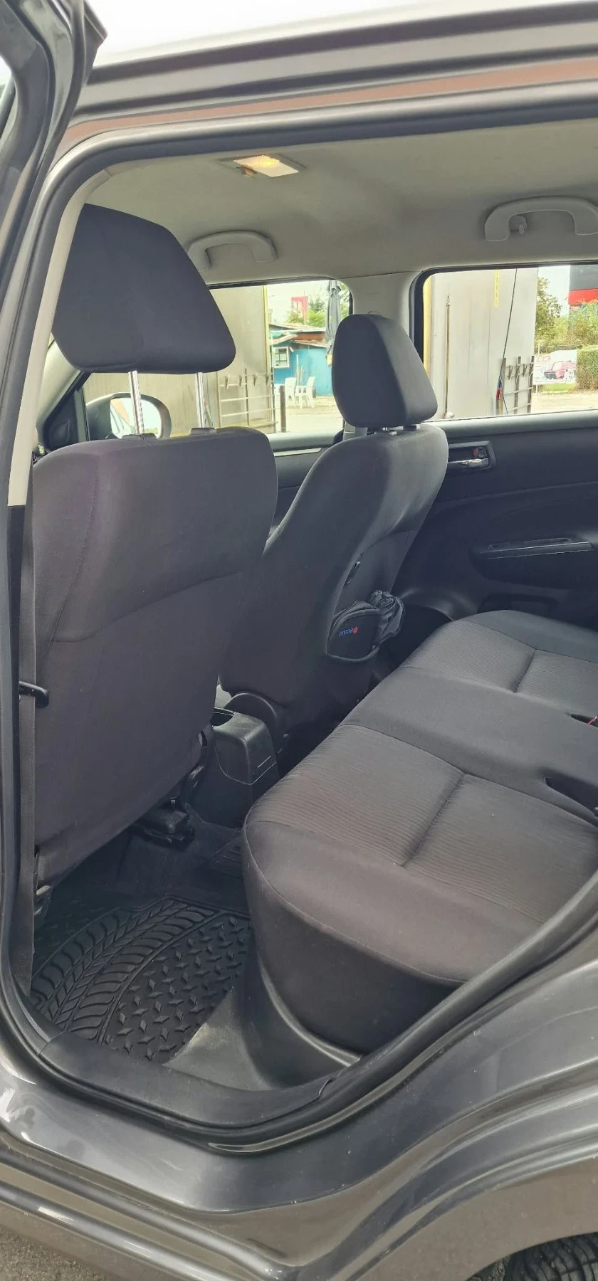 Suzuki Swift 4x4, снимка 8 - Автомобили и джипове - 56322323
