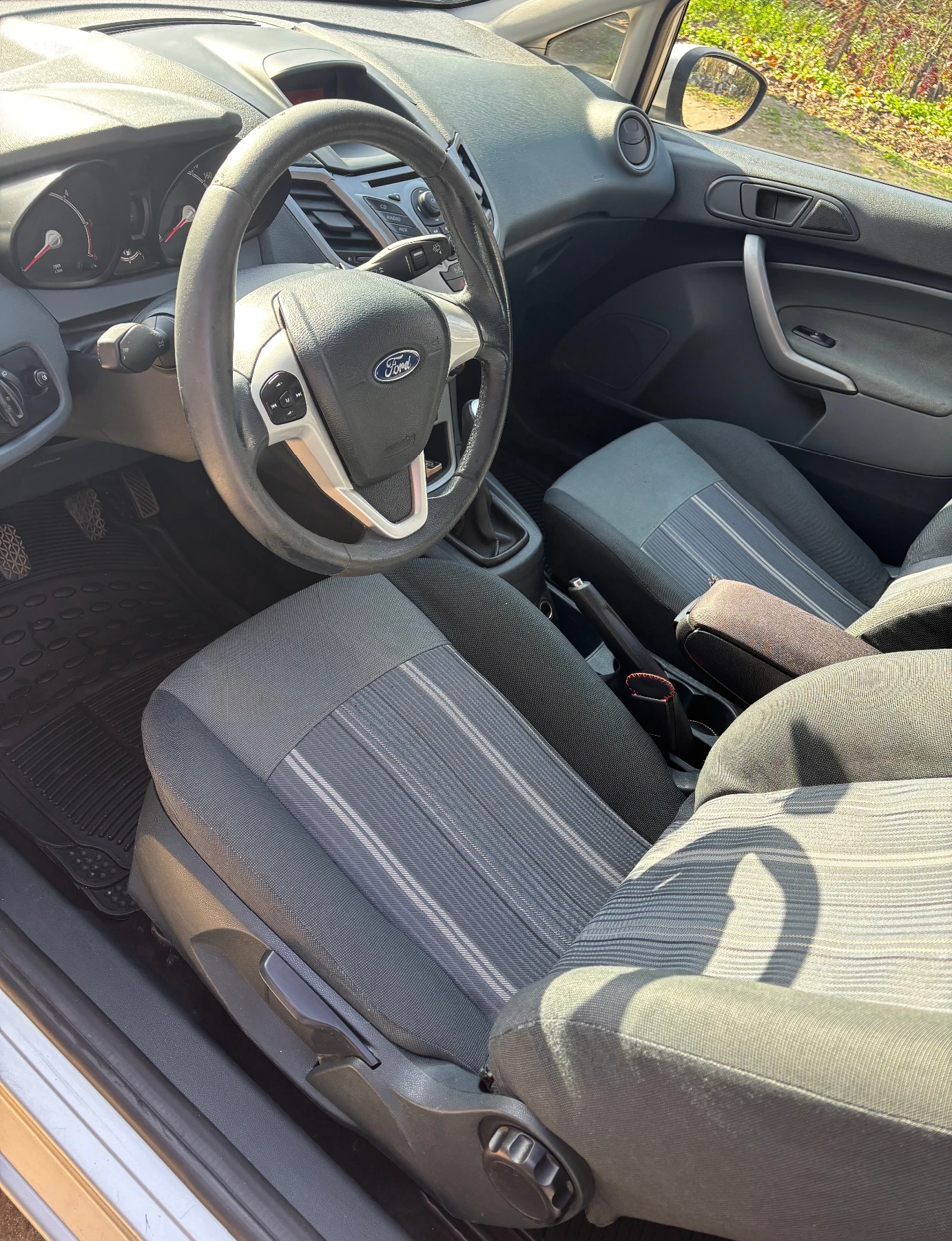 Ford Fiesta 1.4 TDCI, снимка 8 - Автомобили и джипове - 56639231
