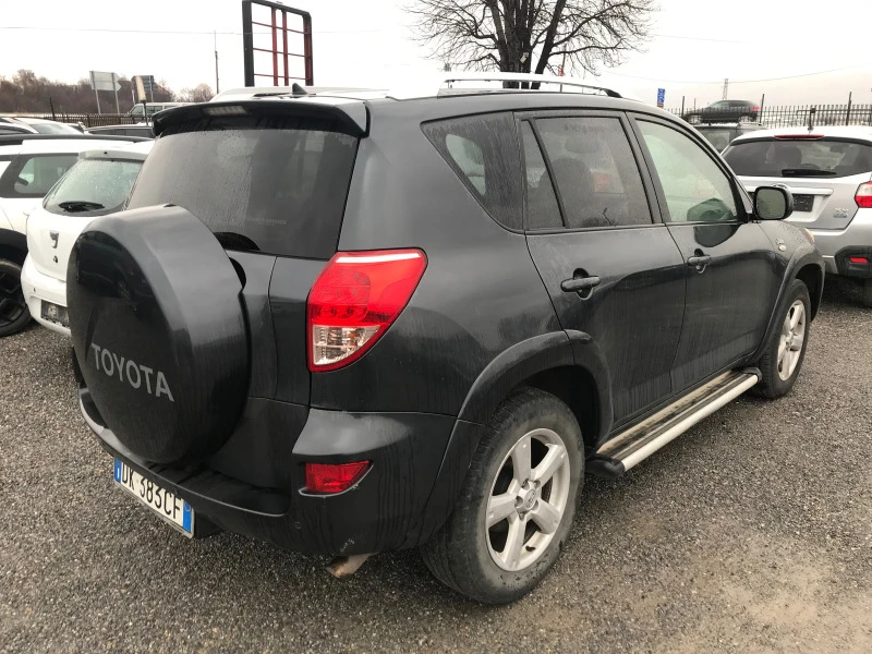 Toyota Rav4 2.2 D-CAT 177, снимка 4 - Автомобили и джипове - 47491940