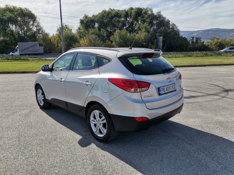 Hyundai IX35 1, 7cdti klima, снимка 4 - Автомобили и джипове - 48025795